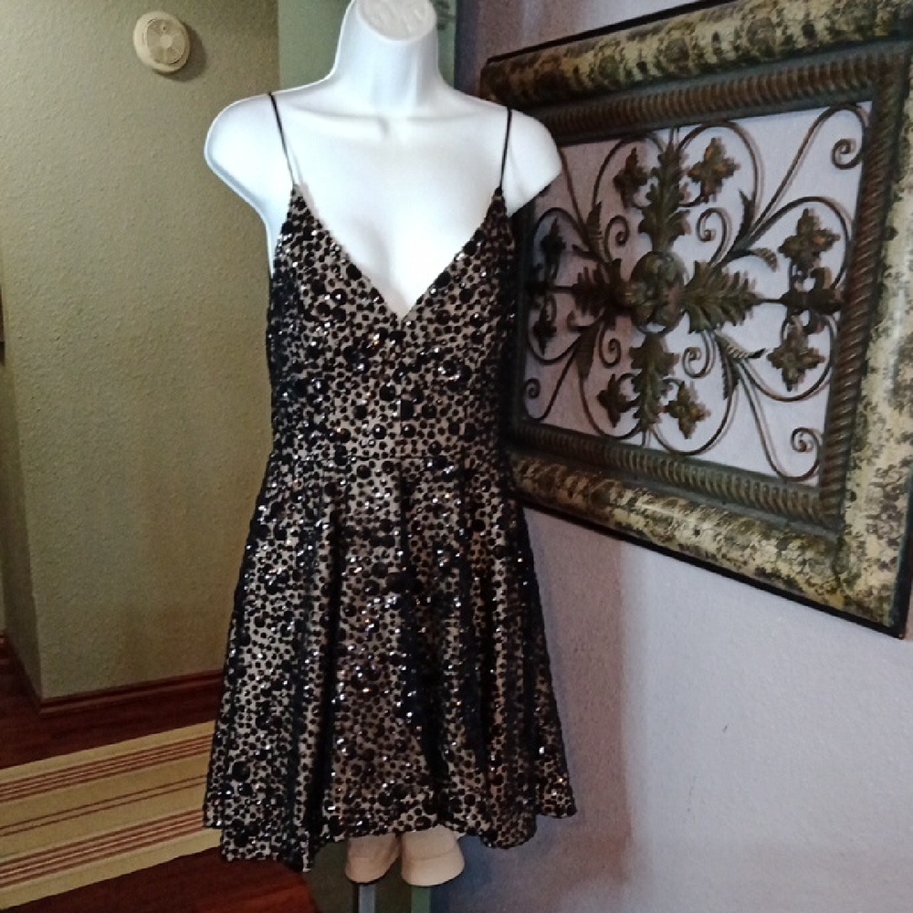 VTG B. SMART Black Sequin NET OVERLAY on tan V-Neck Cocktail Dress Sz 9Jr